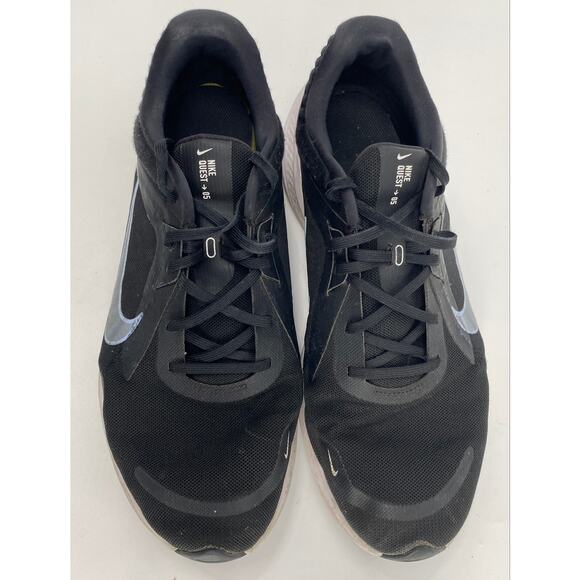 Nike QUEST 5 Women's 12 Black Athletic Running lace up Sneaker Shoes DD0204-006 - Picture 3 of 6